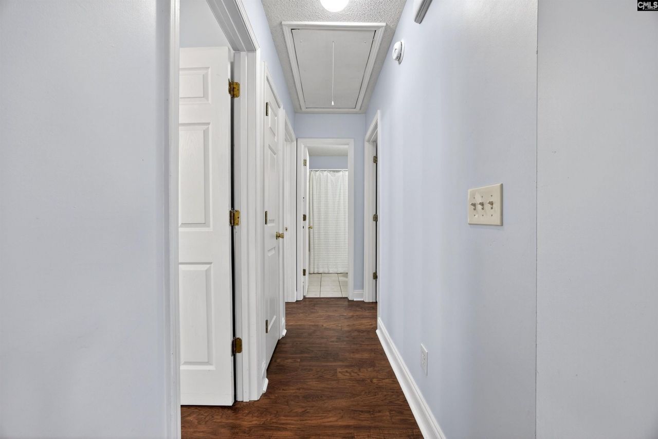 628 Burnside Drive  Photo 17