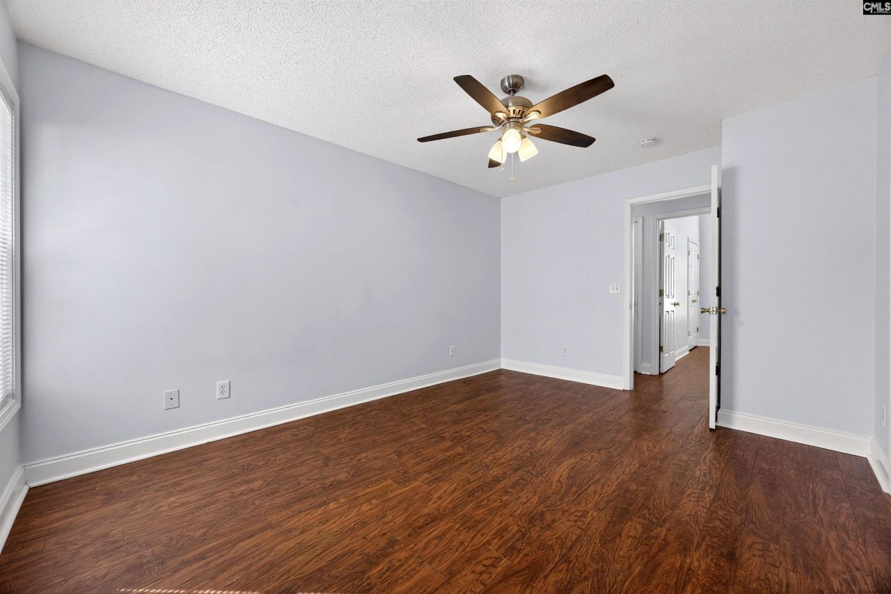 628 Burnside Drive  Photo 24