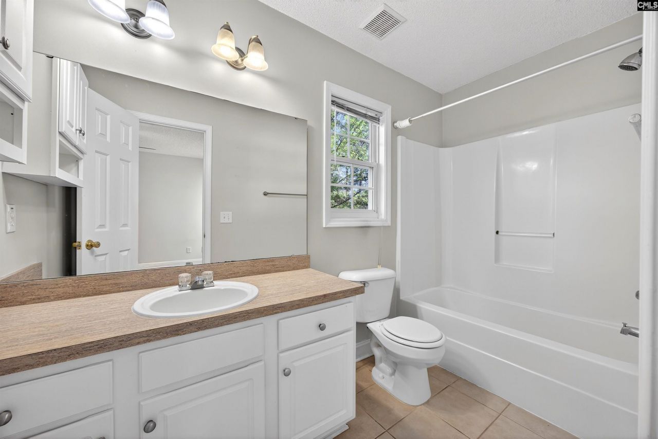 628 Burnside Drive  Photo 25