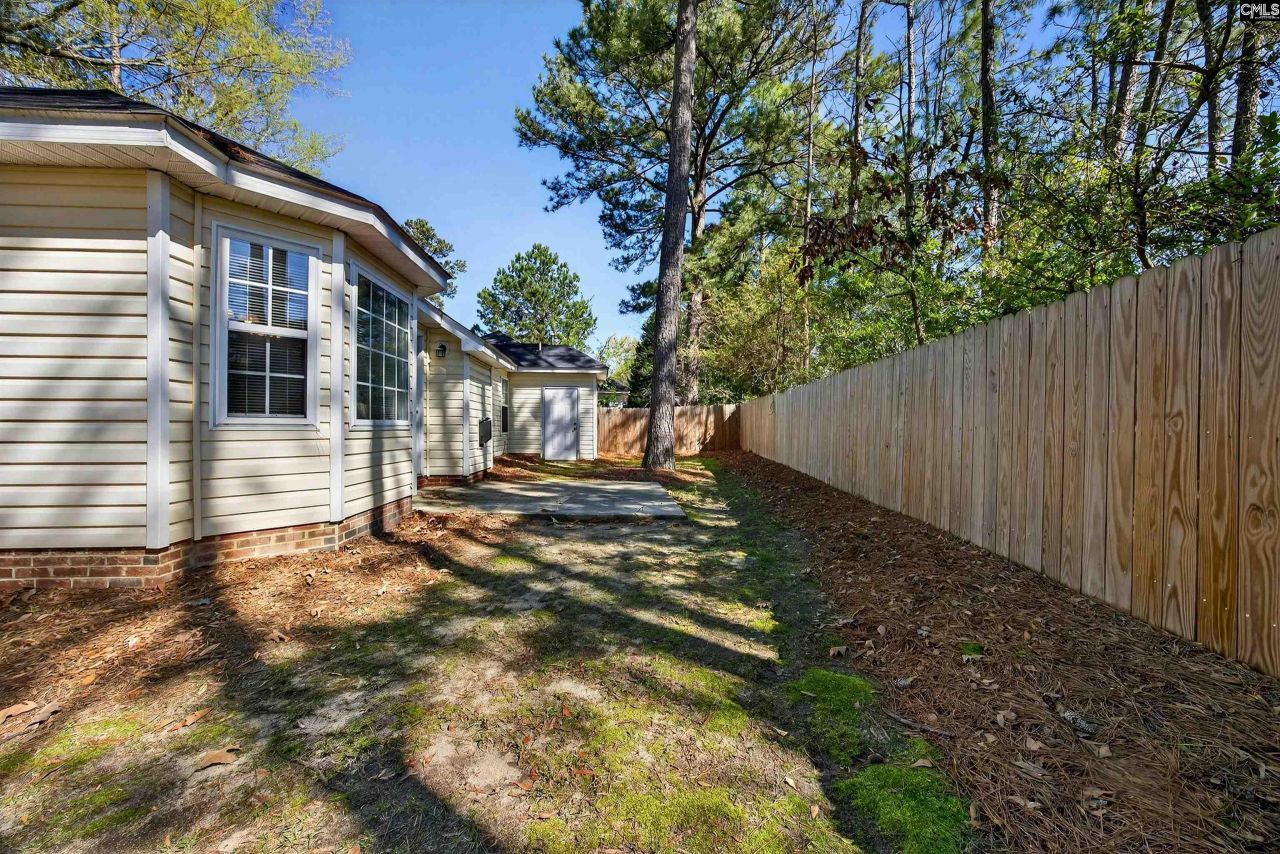 628 Burnside Drive  Photo 30