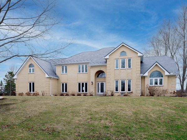 3821 Nottingham Drive, Long Grove, IL 60047