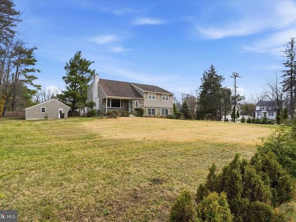 898 CRESTLINE DRIVE , BLUE BELL, PA 19422