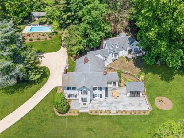 15 Lloyd Harbor Road, Lloyd Harbor, NY 11743