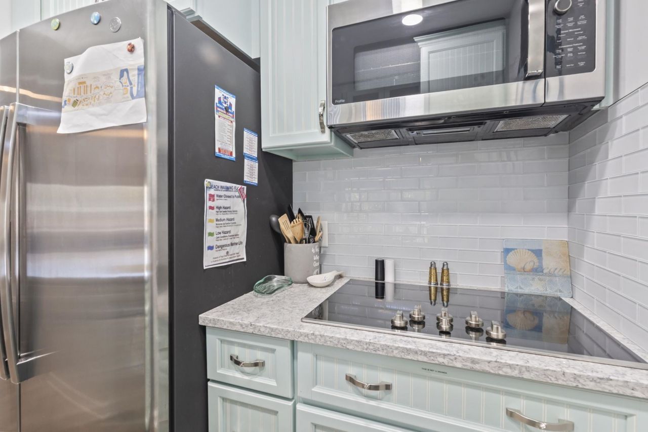 415 Ocean Creek Dr.  Photo 14