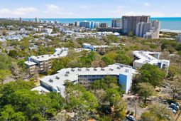 415 Ocean Creek Dr.  photo 4