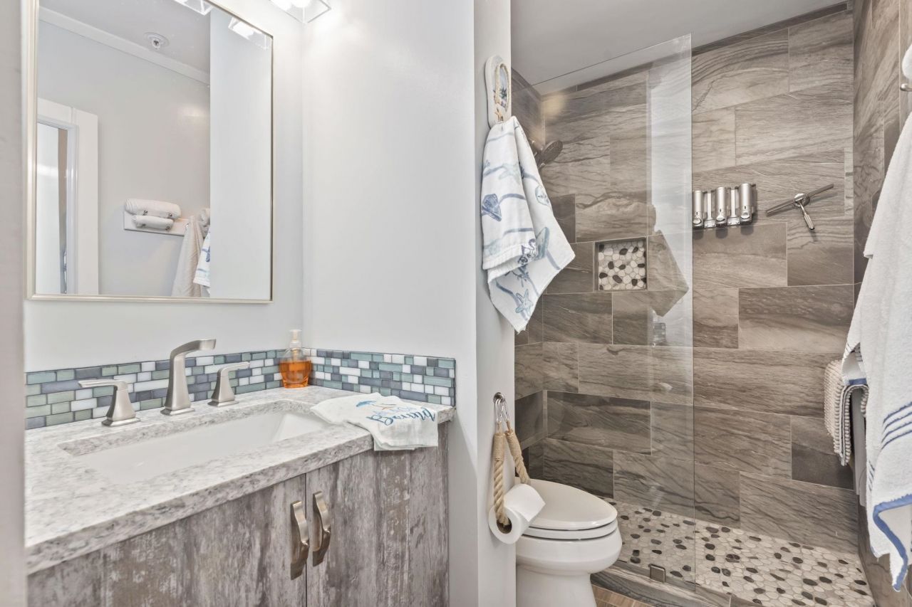 415 Ocean Creek Dr.  Photo 34