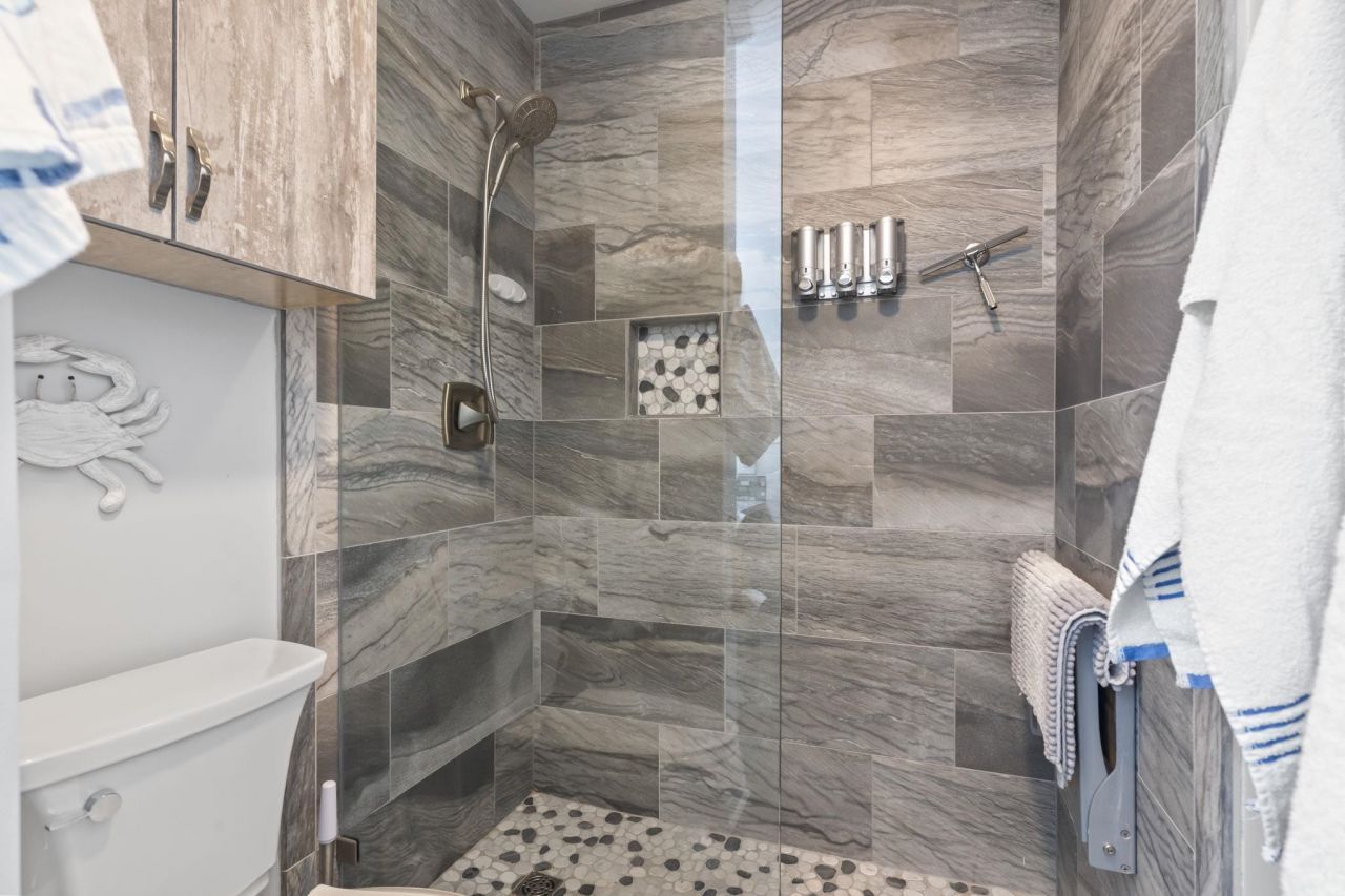 415 Ocean Creek Dr.  Photo 36