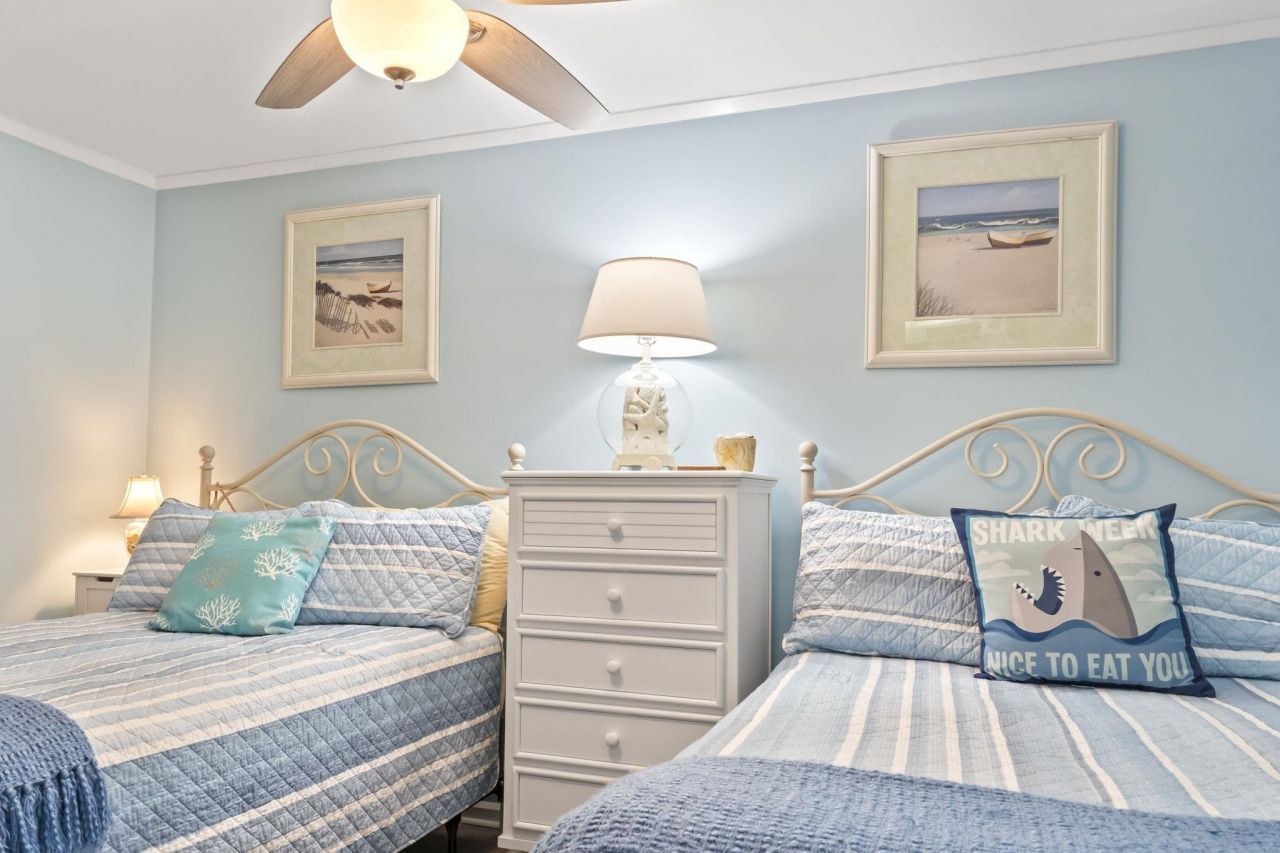 415 Ocean Creek Dr.  Photo 37