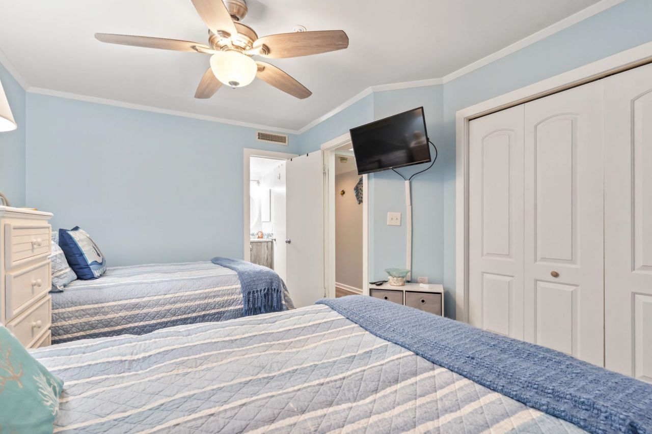 415 Ocean Creek Dr.  Photo 39