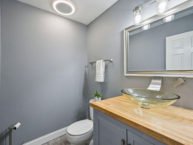 3936 Highland Bluff Drive, Groveport, OH 43125 Photo 12