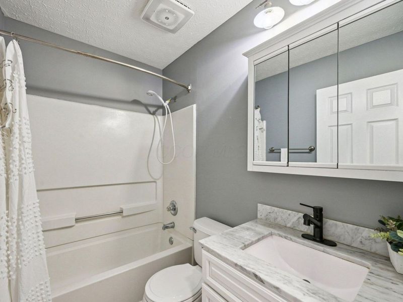 3936 Highland Bluff Drive, Groveport, OH 43125 Photo 22