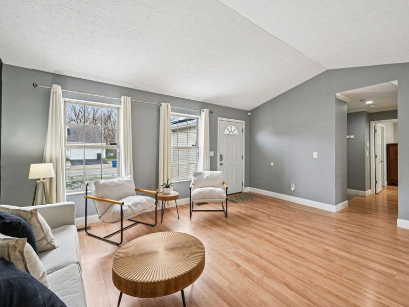 3936 Highland Bluff Drive, Groveport, OH 43125 Photo 5