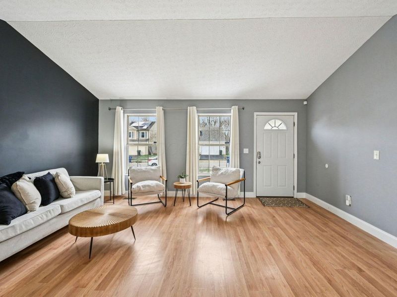 3936 Highland Bluff Drive, Groveport, OH 43125 Photo 6