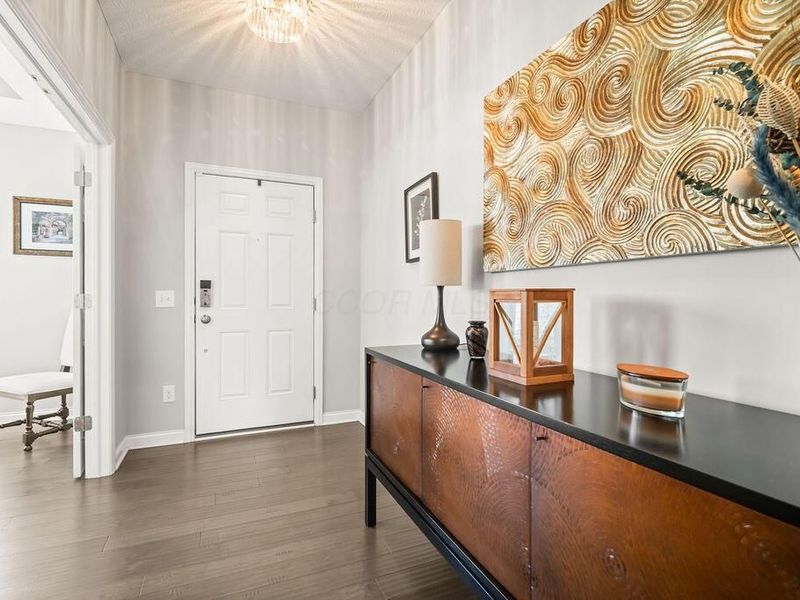 6207 Weeping Rock Drive, Lewis Center, OH 43035 Photo 3