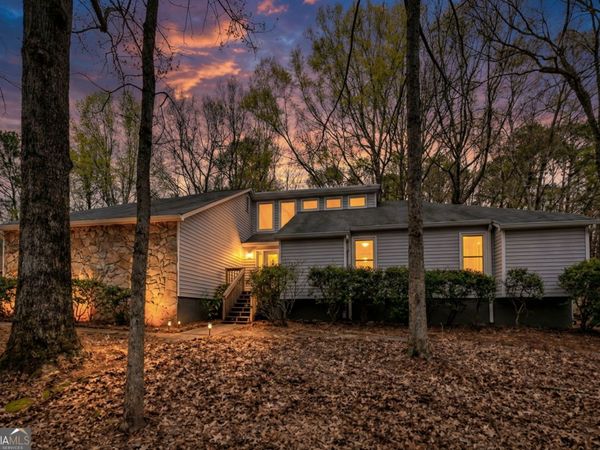 400 Benjamin Circle, Fayetteville, GA 30214