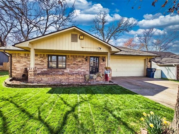 1990 W Twin Springs Street , Siloam Springs, AR 72761