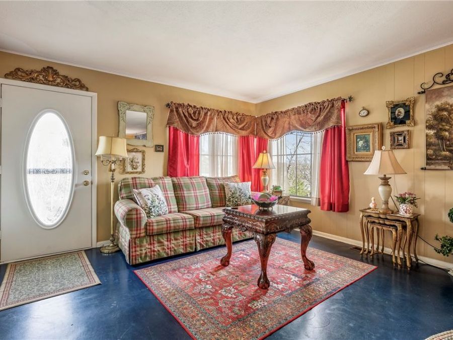 Property Image 8