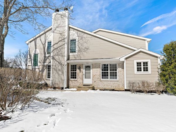 989 N Cove Drive , Unit B, Palatine, IL 60067