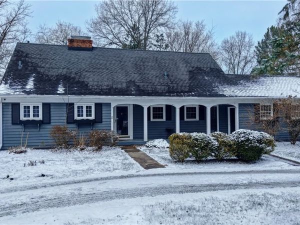 186 S Main Street , Hudson, OH 44236