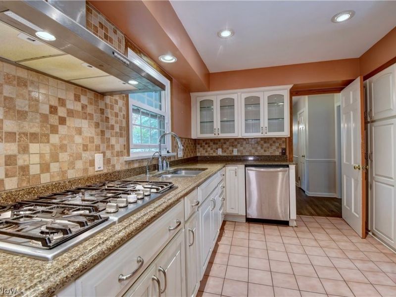 186 S Main Street, Hudson, OH 44236 Photo 11