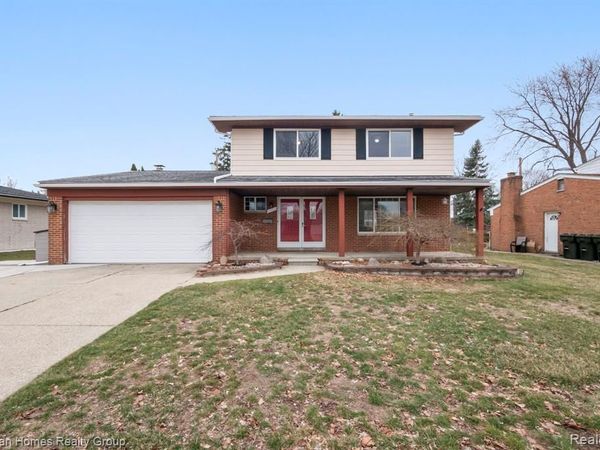 14484 Royal Drive, Sterling Heights, MI 48312