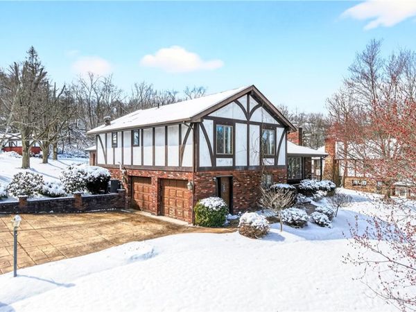 16 RIDGEWOOD DRIVE, Mc Donald, PA 15057