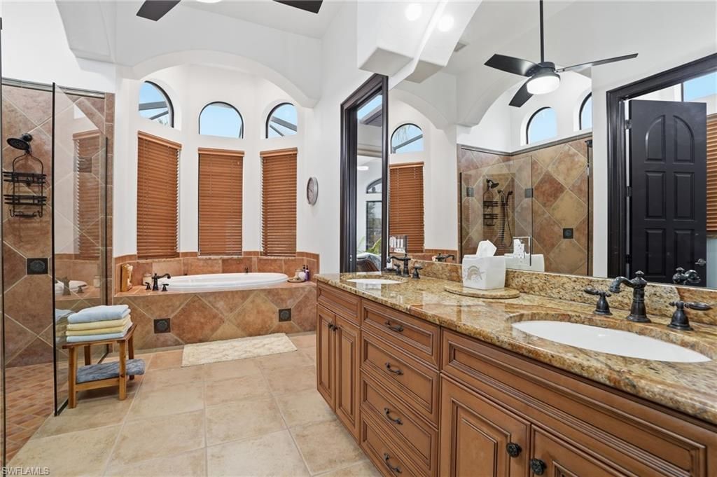 1929 Palaco Grande Pkwy, Cape Coral, FL 33904 Photo