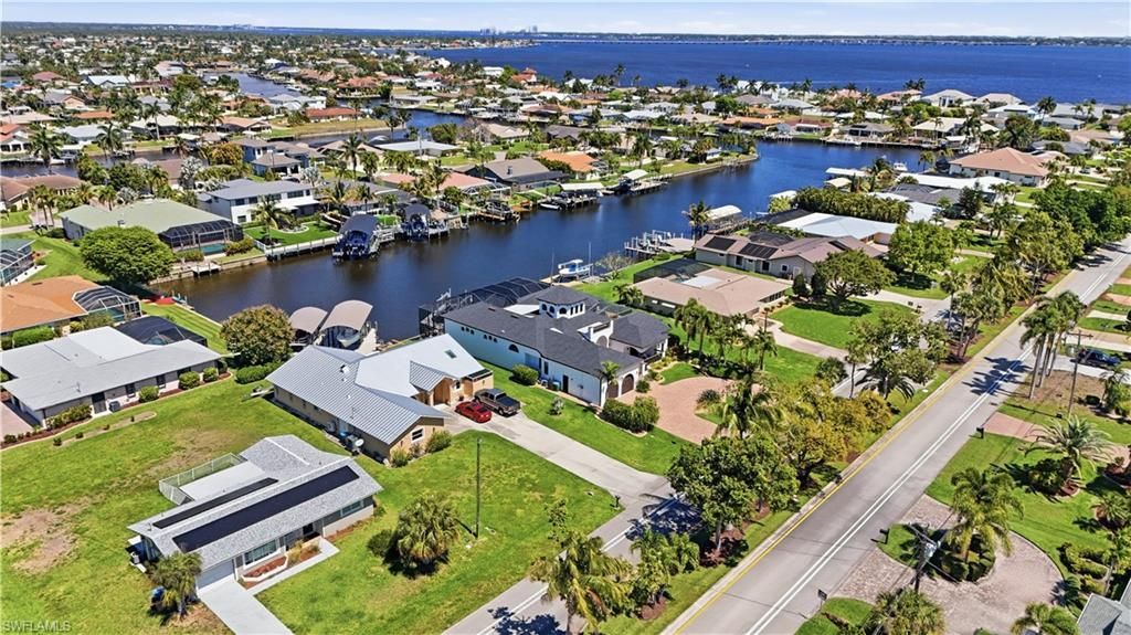 1929 Palaco Grande Pkwy, Cape Coral, FL 33904 Photo