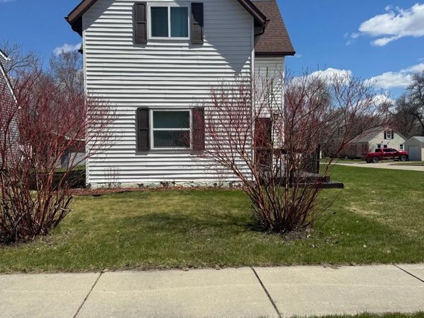 622 Saint Paul Avenue S, Thief River Falls, MN 56701