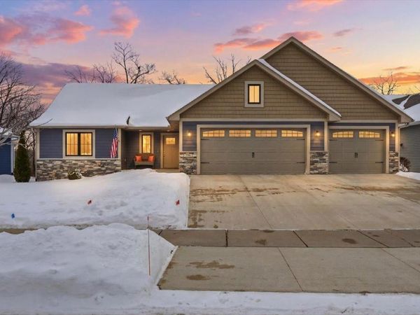 265 Vista Circle, River Falls, WI 54022