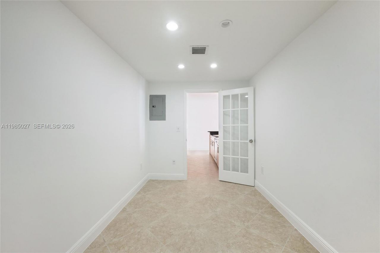 10350 W Bay Harbor Dr , Unit 9N, Bay Harbor Islands, FL 33154 Photo