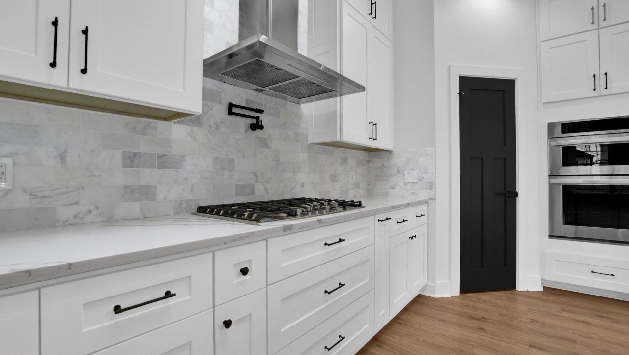 1884 Poplar Place , Lewis Center, OH 43035 Main Photo