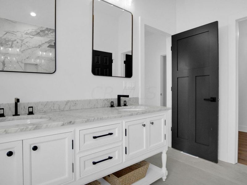 1884 Poplar Place , Lewis Center, OH 43035 Photo 5