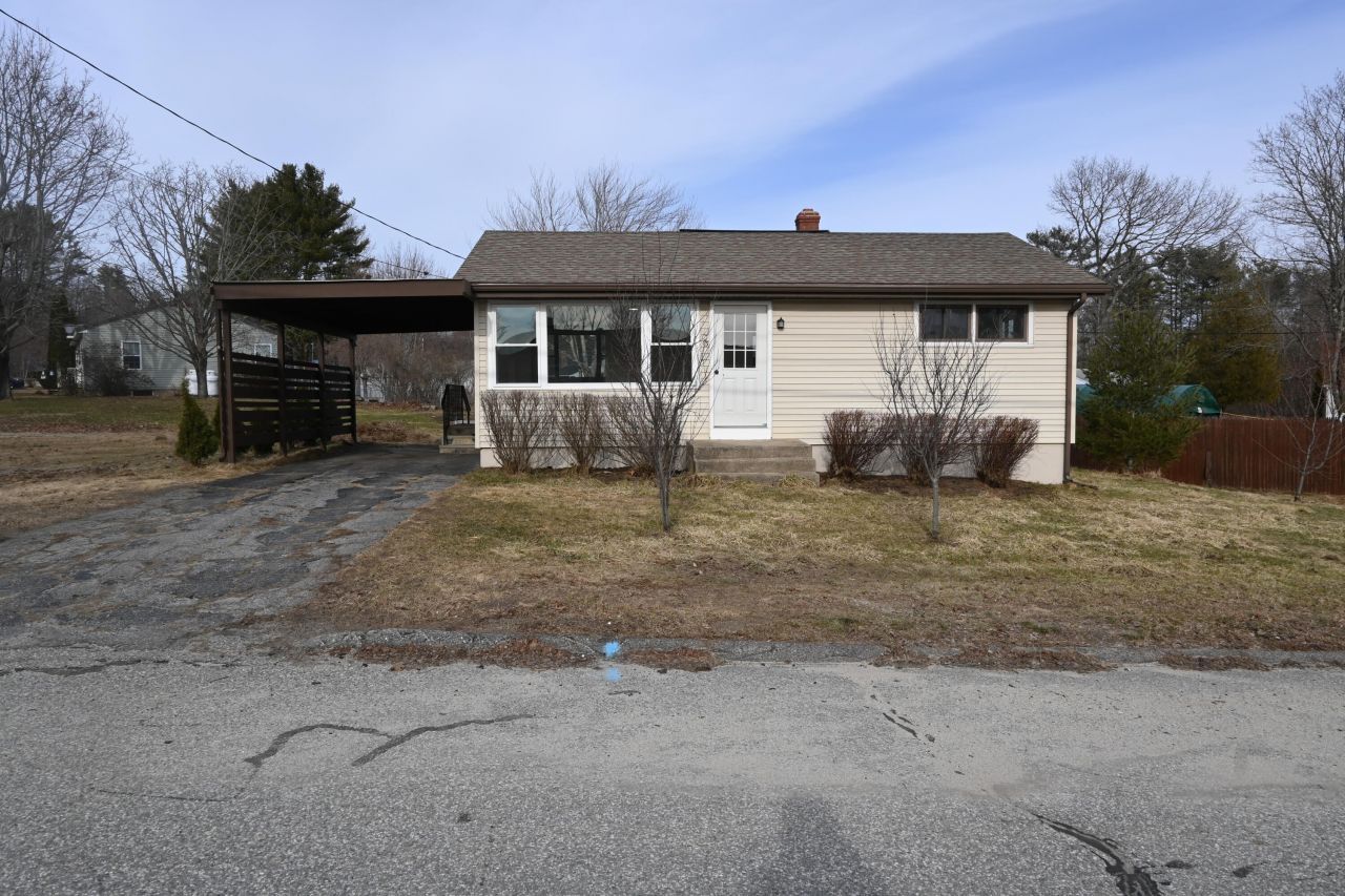 13 Frost Hill Avenue, Lisbon, ME 04252 Main Photo