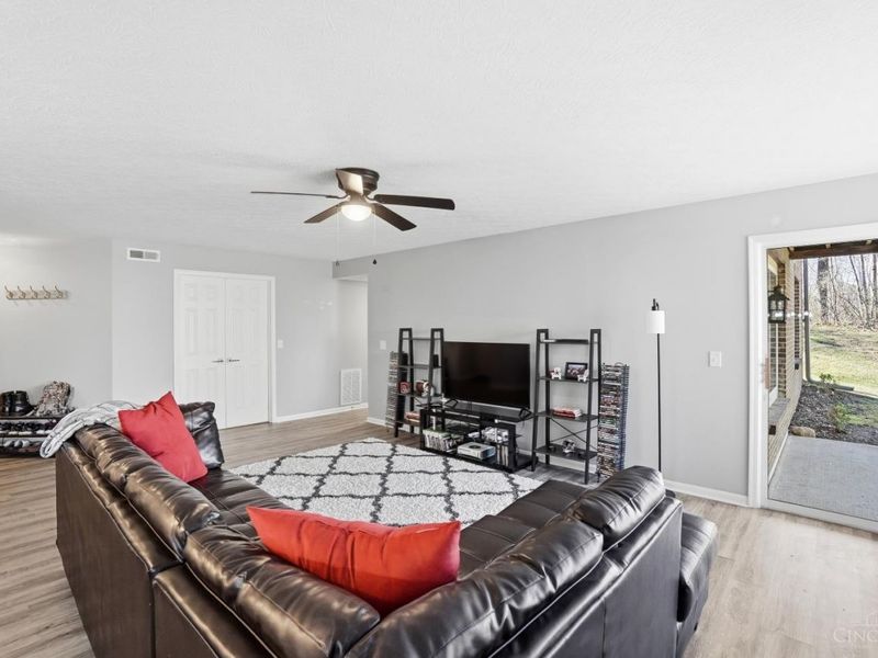 6101 Brooktree Court, Unit 101, Miami Twp, OH 45150 Photo 26