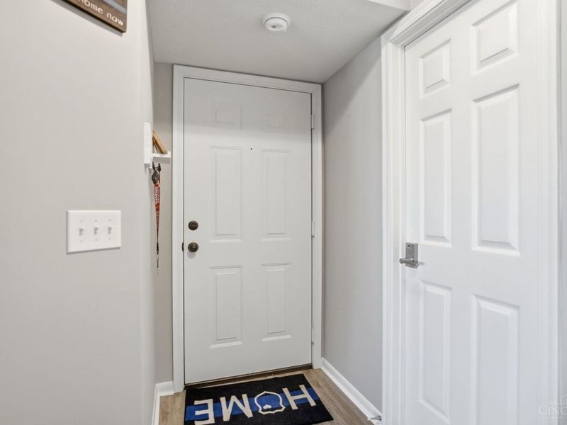 6101 Brooktree Court, Unit 101, Miami Twp, OH 45150 Photo 8