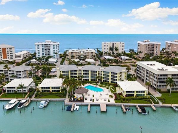 2850 Gulf Shore BLVD N, Unit 106, NAPLES, FL 34103