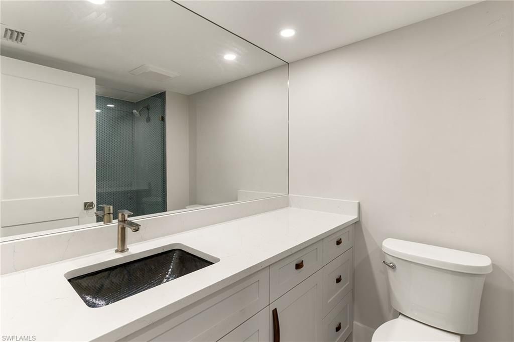 2850 Gulf Shore Blvd N, Unit 106, Naples, FL 34103 Photo