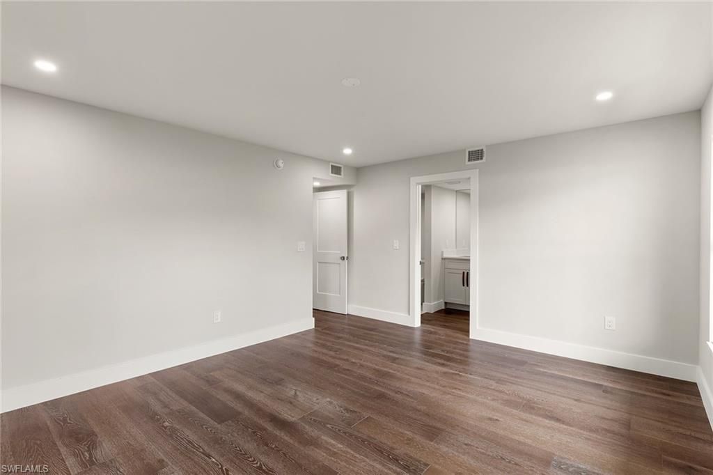 2850 Gulf Shore Blvd N, Unit 106, Naples, FL 34103 Photo