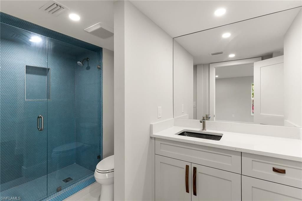 2850 Gulf Shore Blvd N, Unit 106, Naples, FL 34103 Photo