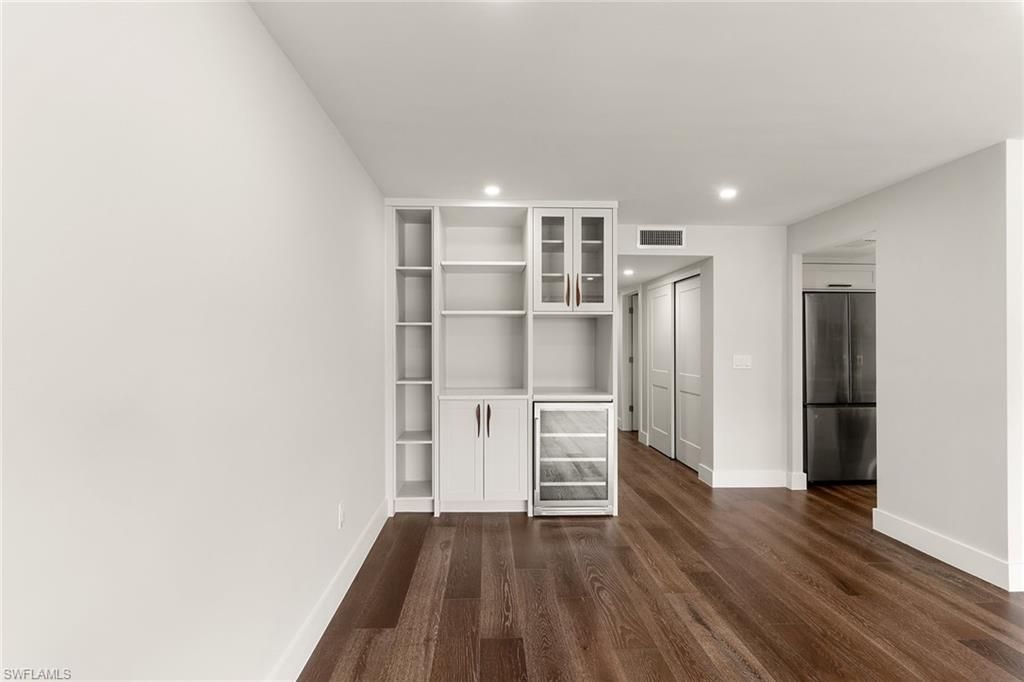 2850 Gulf Shore Blvd N, Unit 106, Naples, FL 34103 Photo