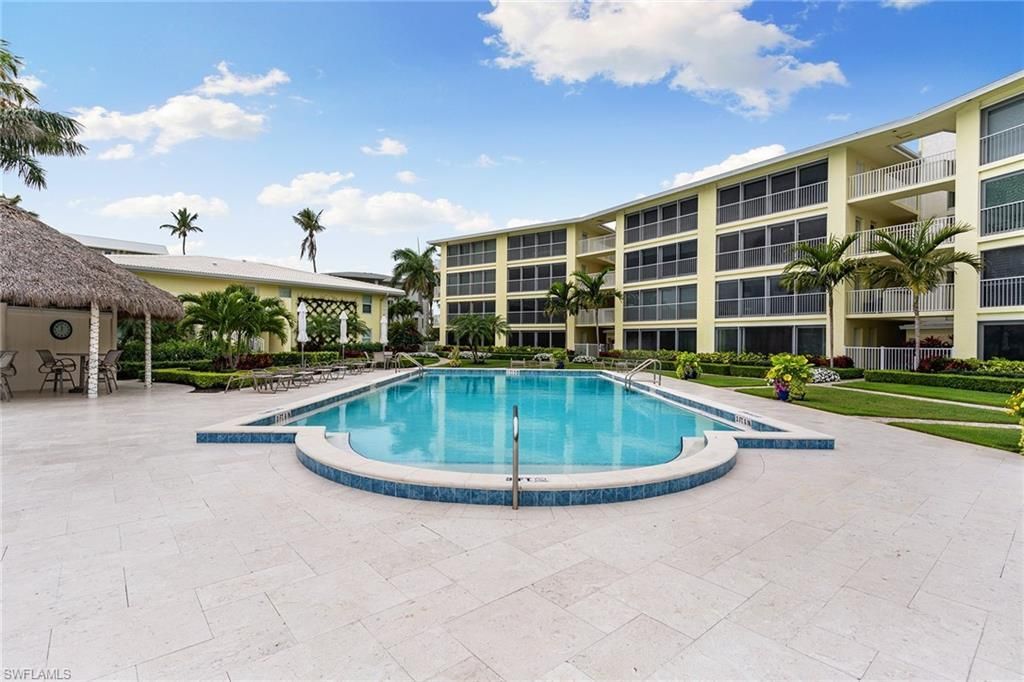 2850 Gulf Shore Blvd N, Unit 106, Naples, FL 34103 Photo