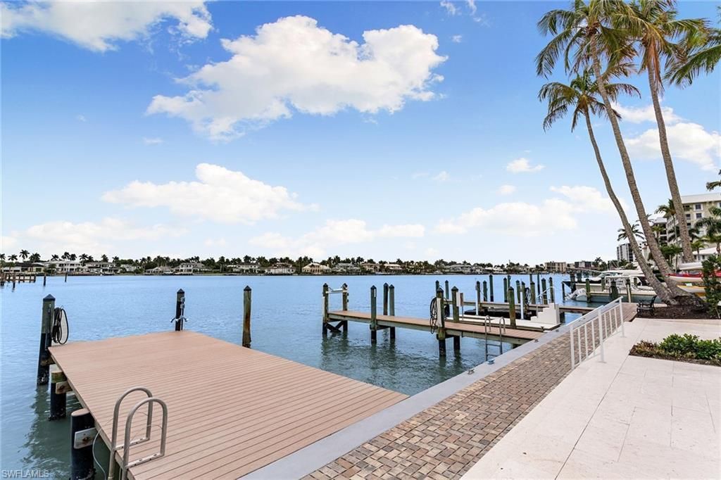 2850 Gulf Shore Blvd N, Unit 106, Naples, FL 34103 Photo