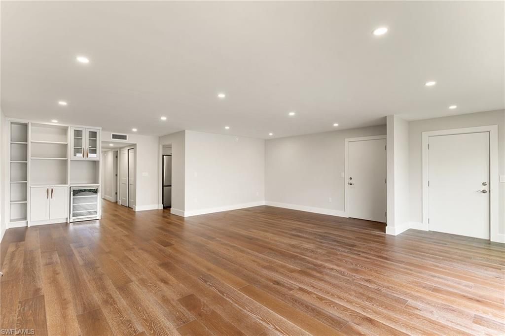 2850 Gulf Shore Blvd N, Unit 106, Naples, FL 34103 Photo