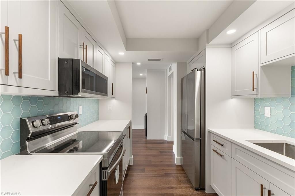 2850 Gulf Shore Blvd N, Unit 106, Naples, FL 34103 Photo