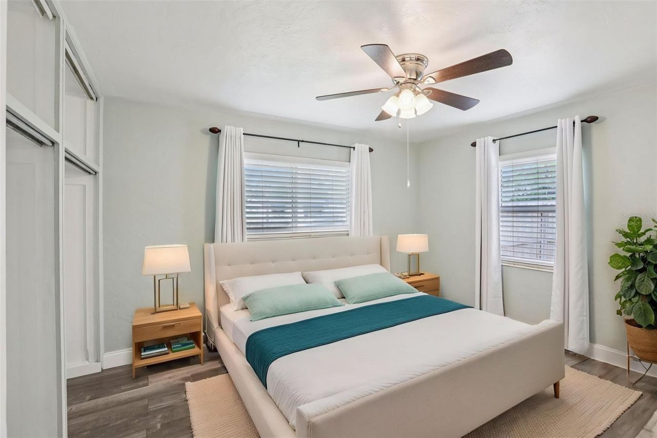 7017 Meadowlawn Drive N, Saint Petersburg, FL 33712 Photo