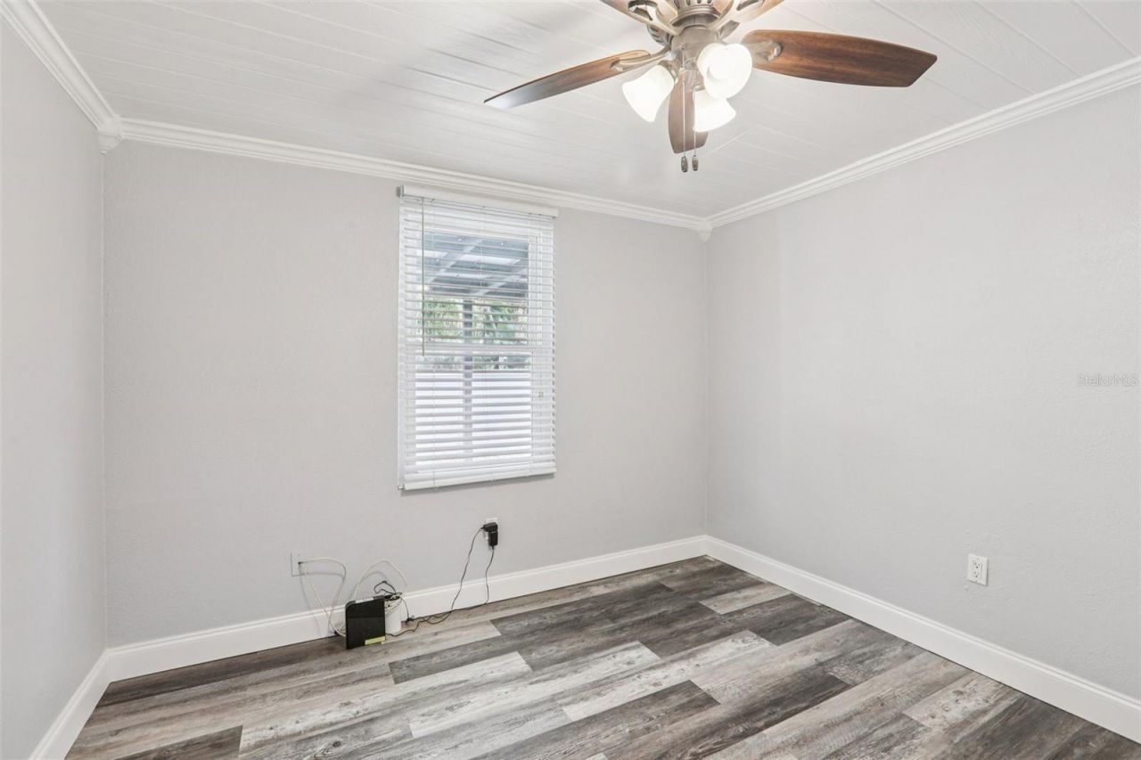 7017 Meadowlawn Drive N, Saint Petersburg, FL 33712 Photo