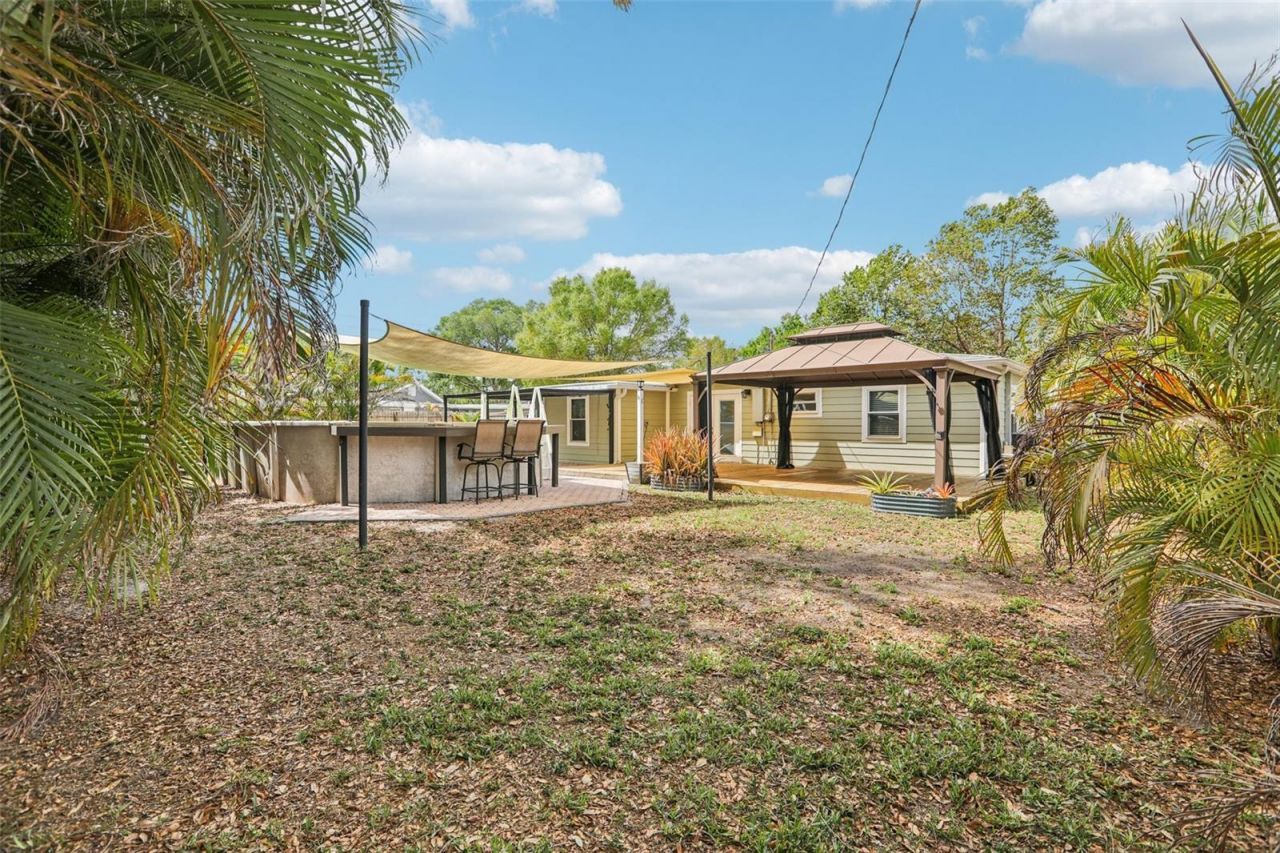 7017 Meadowlawn Drive N, Saint Petersburg, FL 33712 Photo