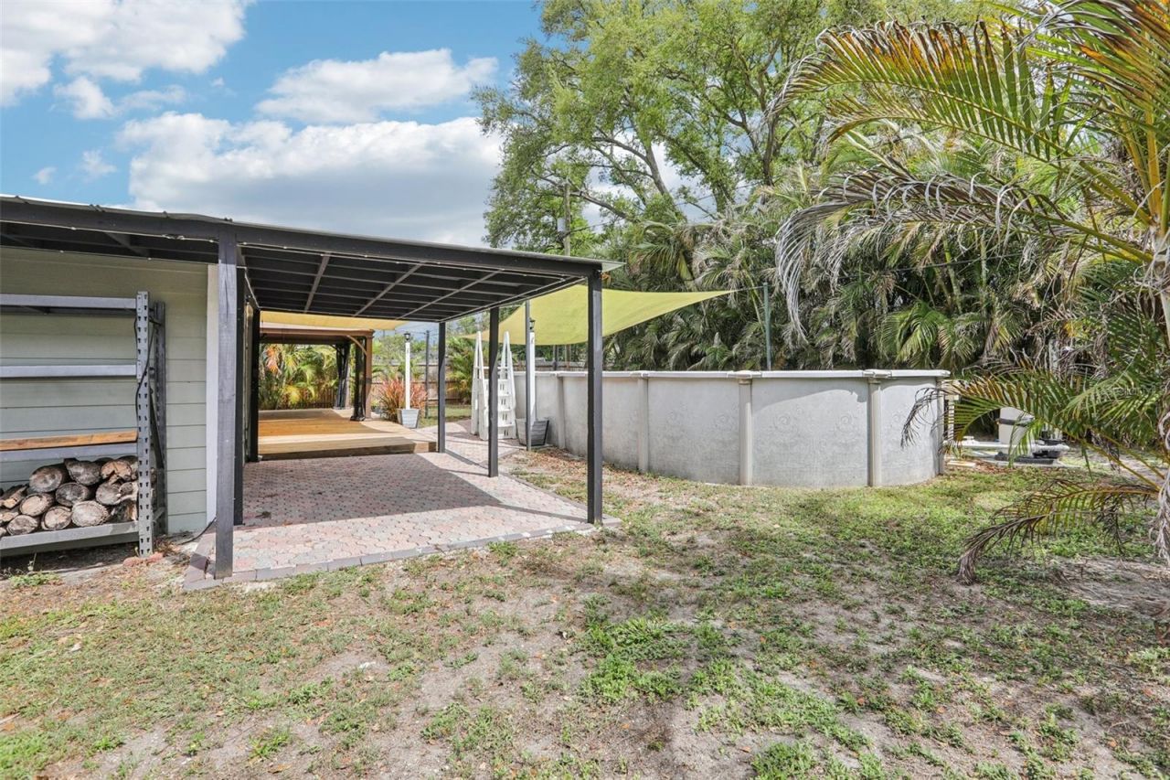 7017 Meadowlawn Drive N, Saint Petersburg, FL 33712 Photo