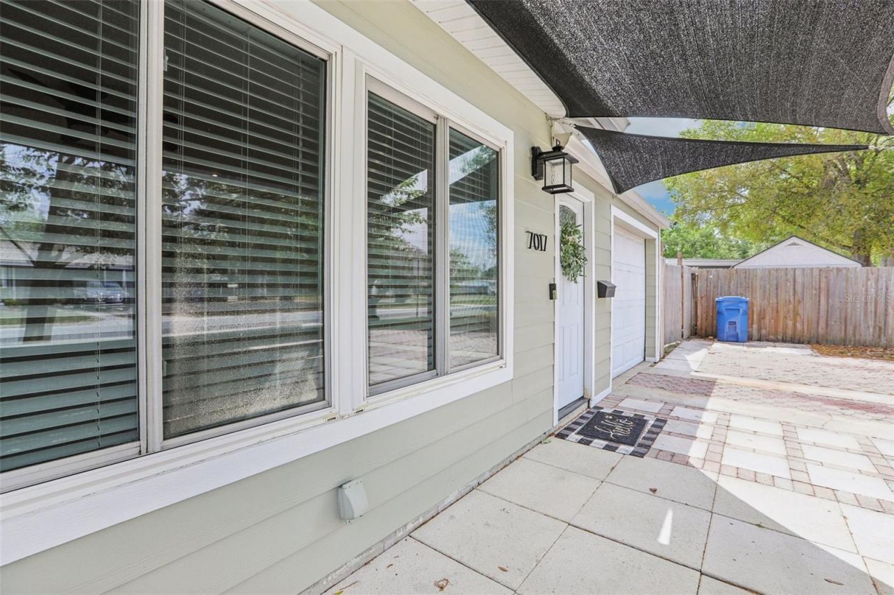 7017 Meadowlawn Drive N, Saint Petersburg, FL 33712 Photo